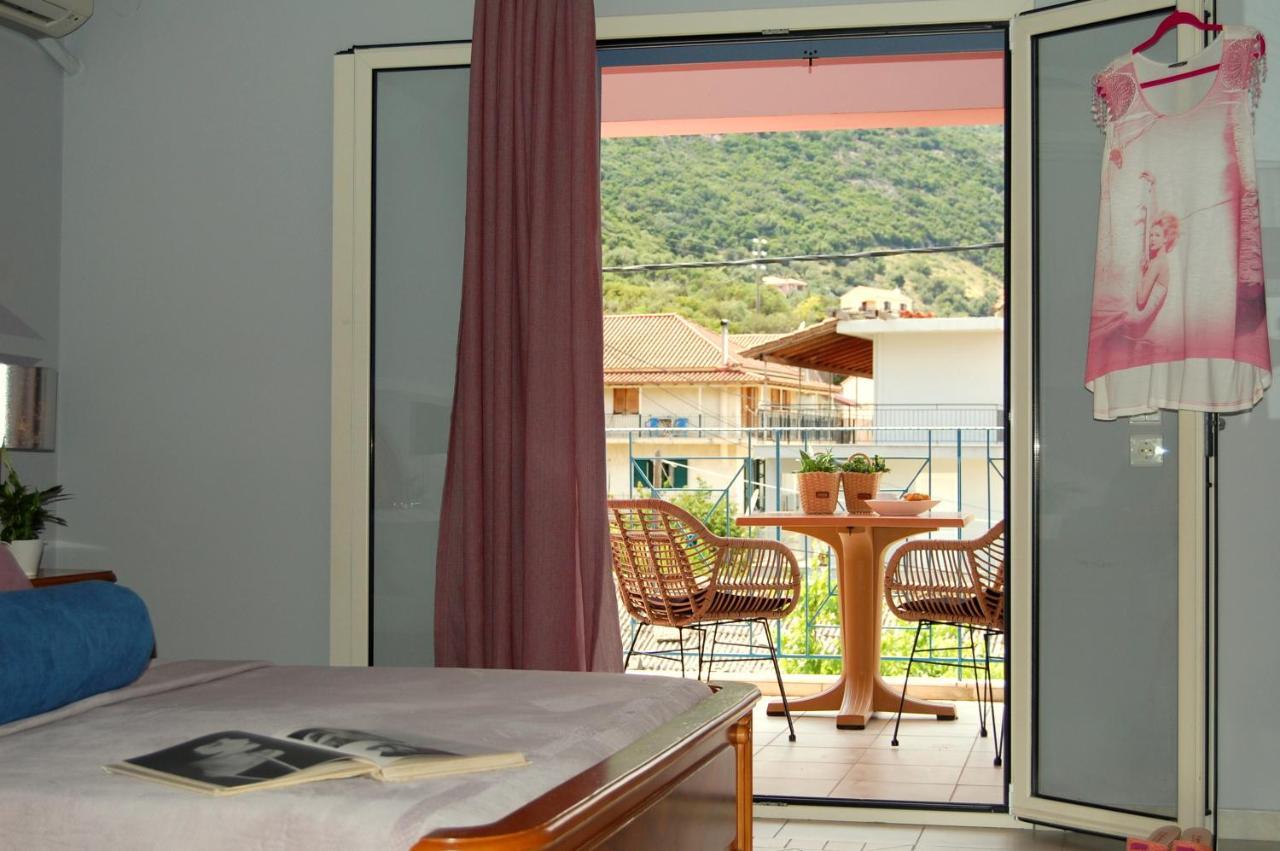 Alkyoni Apartments & Studios Poros  Екстериор снимка