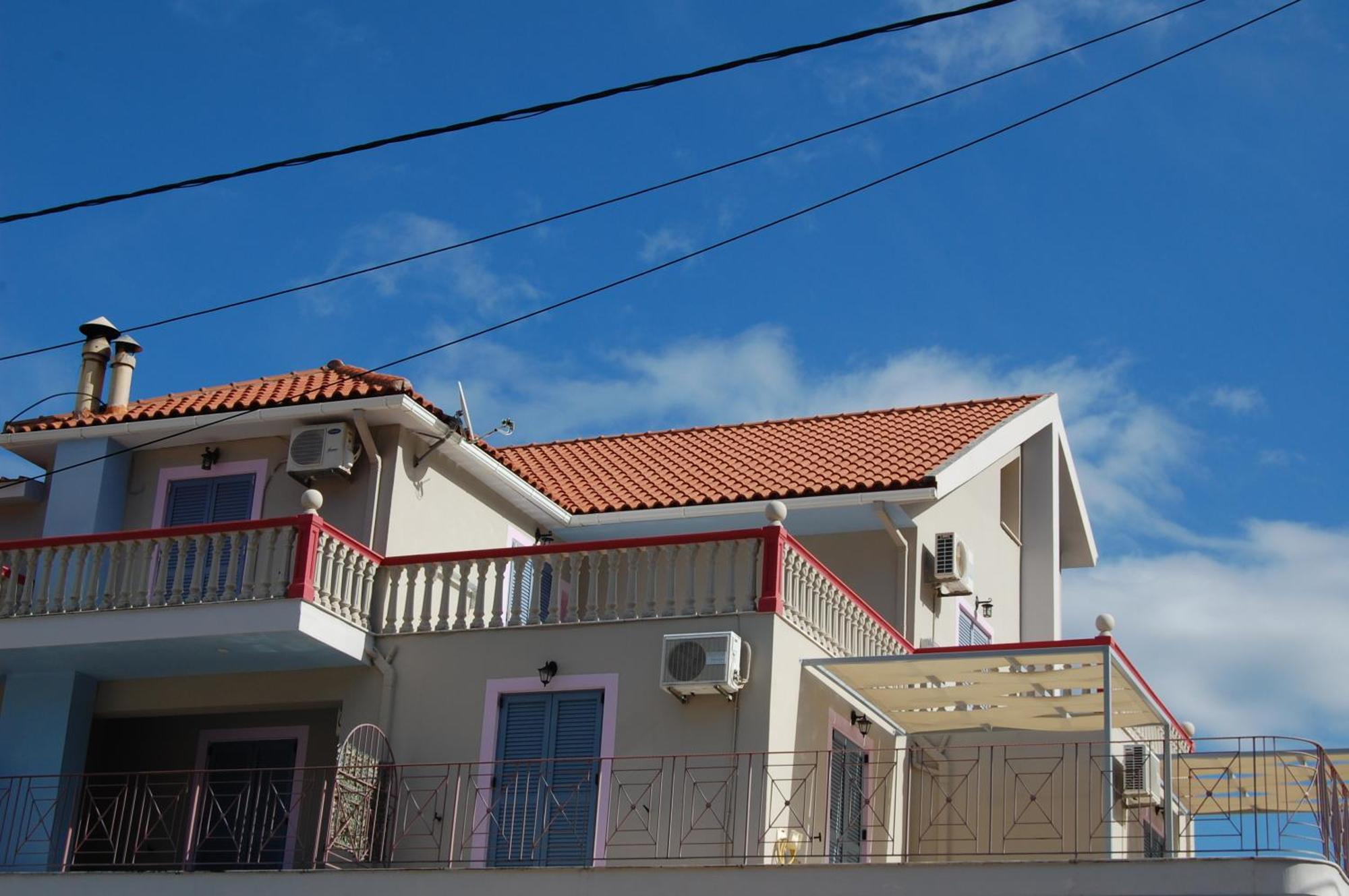 Alkyoni Apartments & Studios Poros  Екстериор снимка